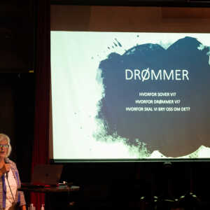 drømmesymbol skriver på tastatur drømmesymbol skriver på tastatur